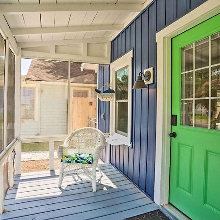 Chic Cottage With Private Yard Steps To Beach! Colonial Beach Bagian luar foto